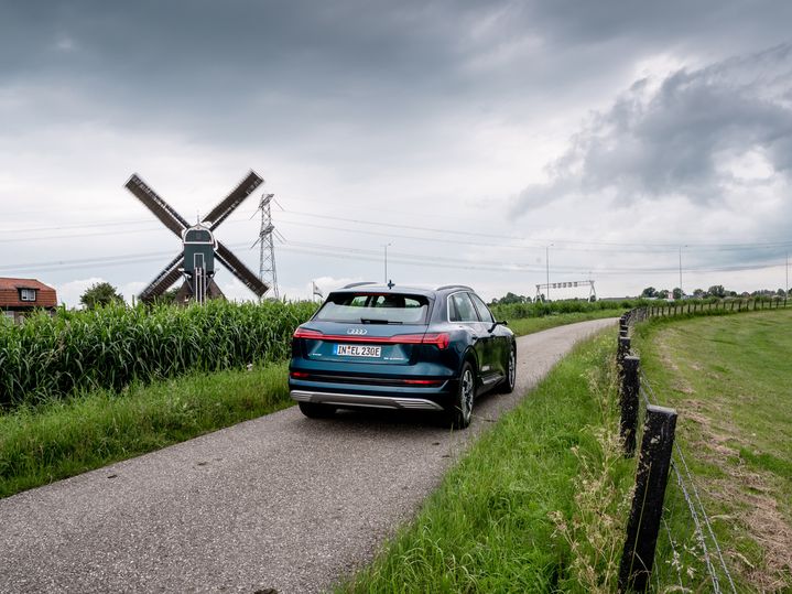 Auf den konstant gefahrenen flachen Etappen in den Niederlanden trug die ausgefeilte Aerodynamik mit einem cw-Wert von 0,27 stark zum geringen Verbrauch bei.