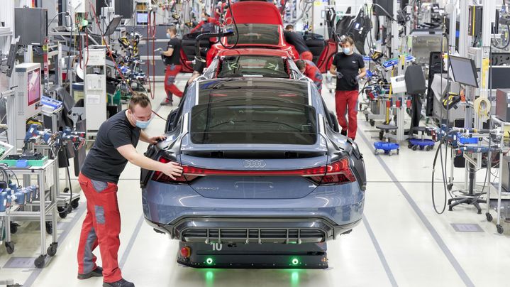 Standort Böllinger Höfe, Heilbronn: Auf dem 23 Hektar großen Gelände findet die Montage der Audi Sportmodelle inklusive des zukunftsweisenden e-tron GT statt.