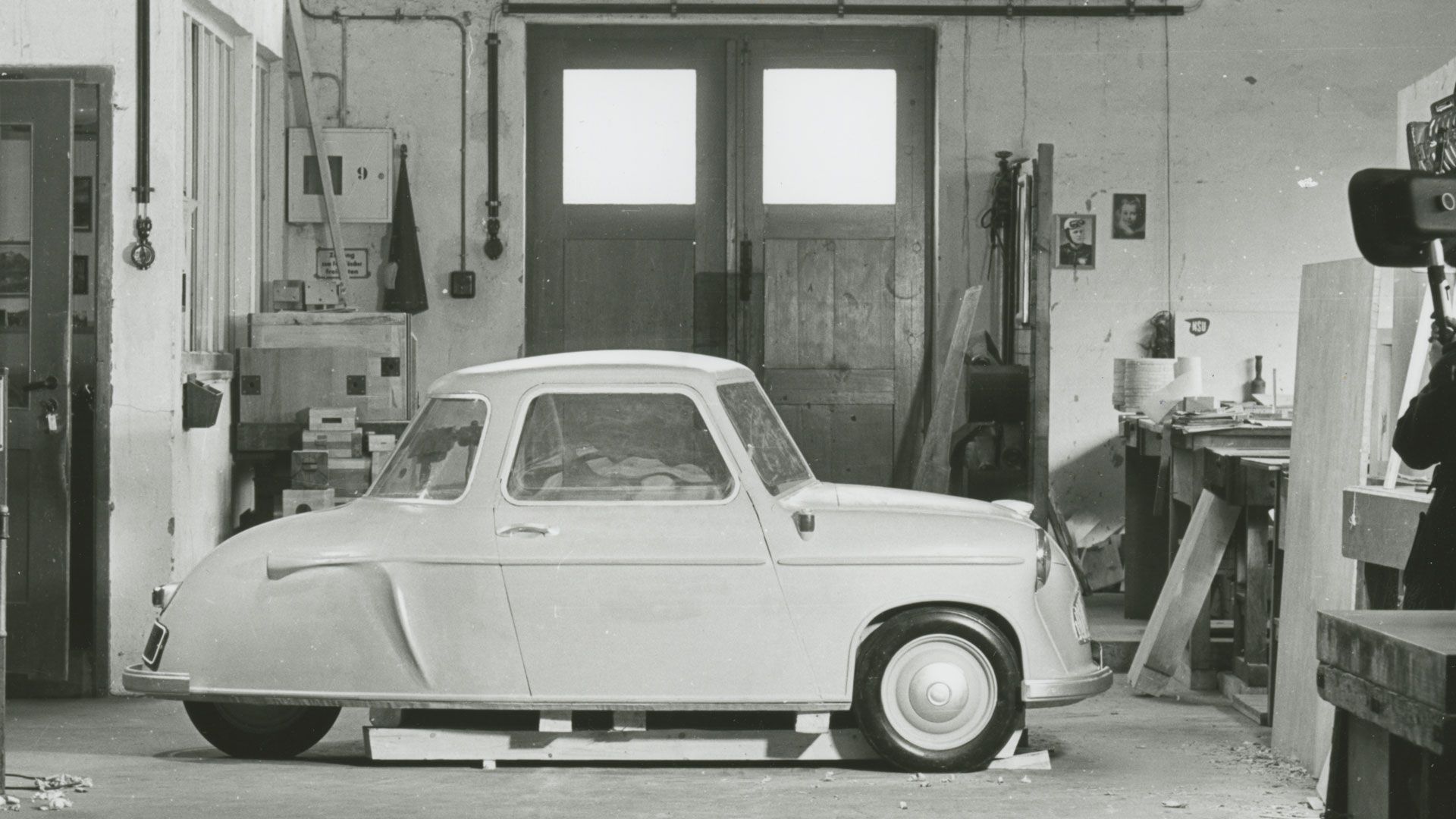 Walter Emerich helped produce the three-wheeled “Max-Kabine” scooter in 1953. 