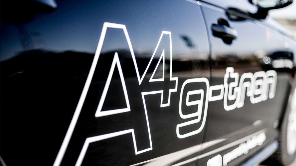 Der Audi A4 Avant g-tron fährt mit reduzierten CO₂-Emissionen im Gasbetrieb. 