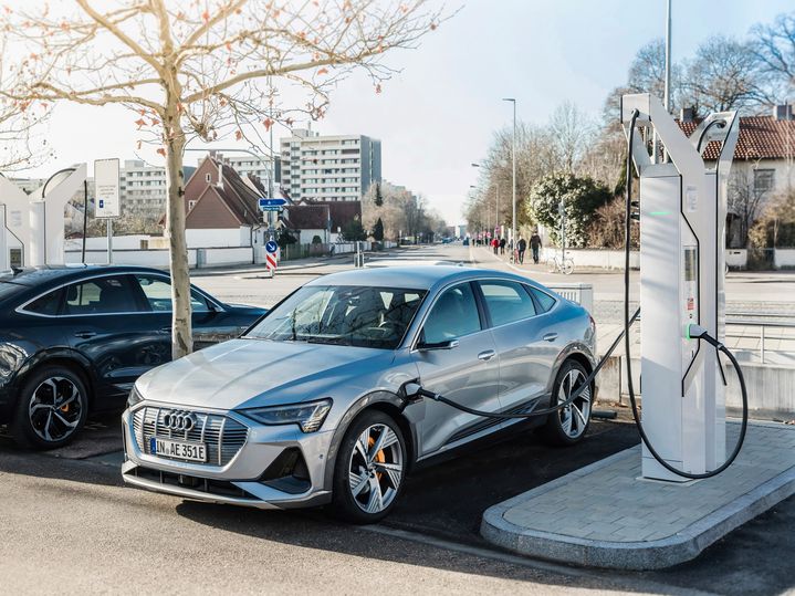 Audi is creating 4,500 e-car charging points