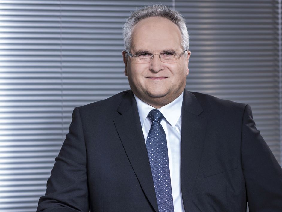 Alfons Dintner is driving the transformation forward: Audi Hungaria will be carbon-neutral by 2020.
