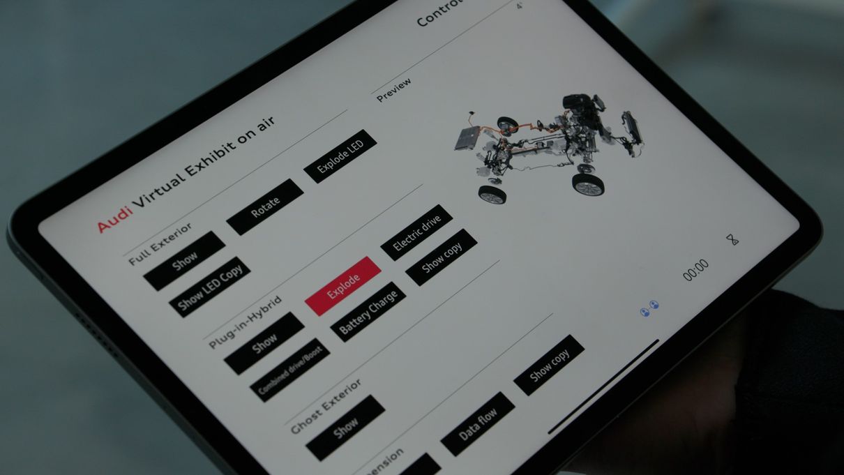 Audi Virtuelle Ausstellung auf dem Tablet