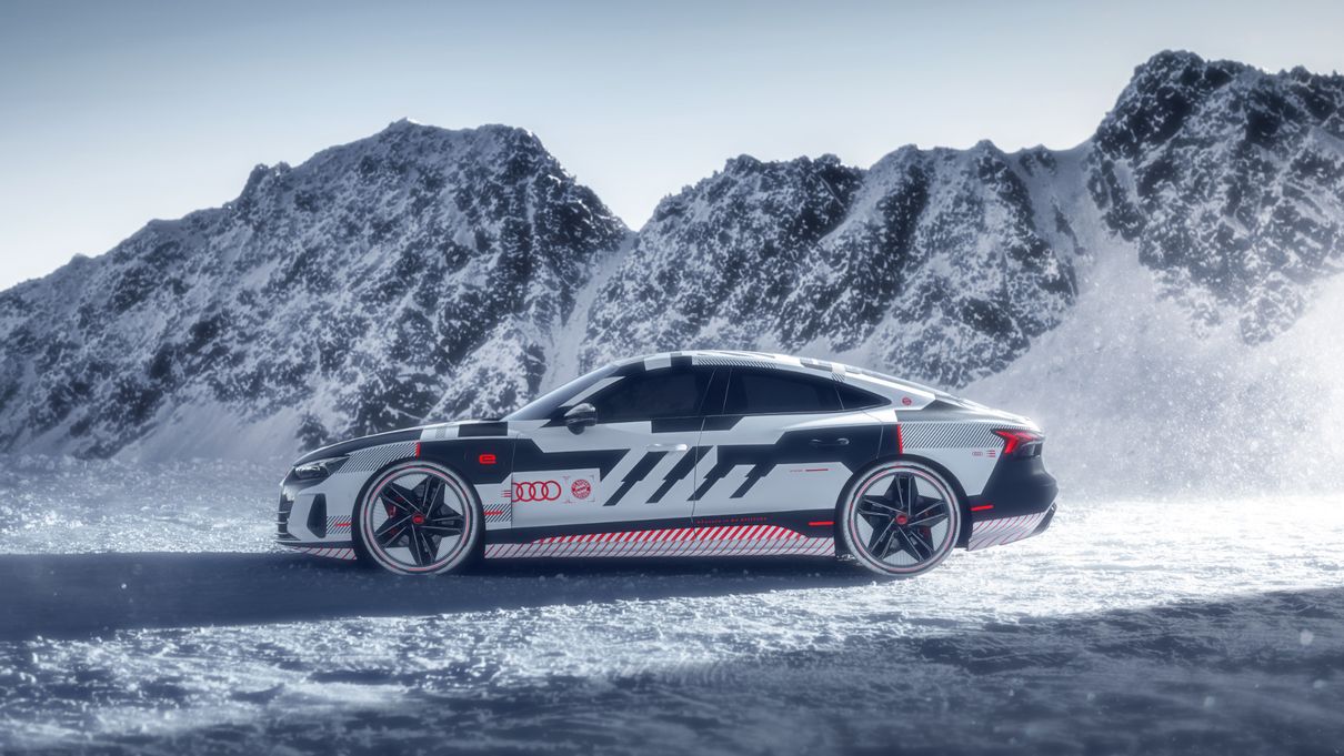 Seitenansicht des Audi RS e-tron GT