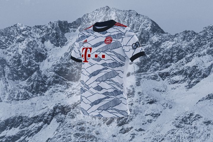 FC Bayern jersey in front of icy mountain landscape
