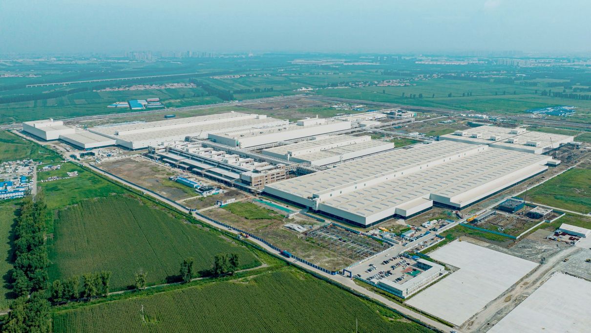 In den Startlöchern: Ab Ende 2024 werden in der neuen Fabrik in  Changchun (China) jährlich mehr als 150.000 Modelle der Baureihen Audi Q6 e-tron und Audi A6 e-tron¹ für den lokalen Markt gefertigt.